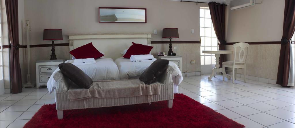 Summerview Guest Lodge Johannesburg Exterior foto