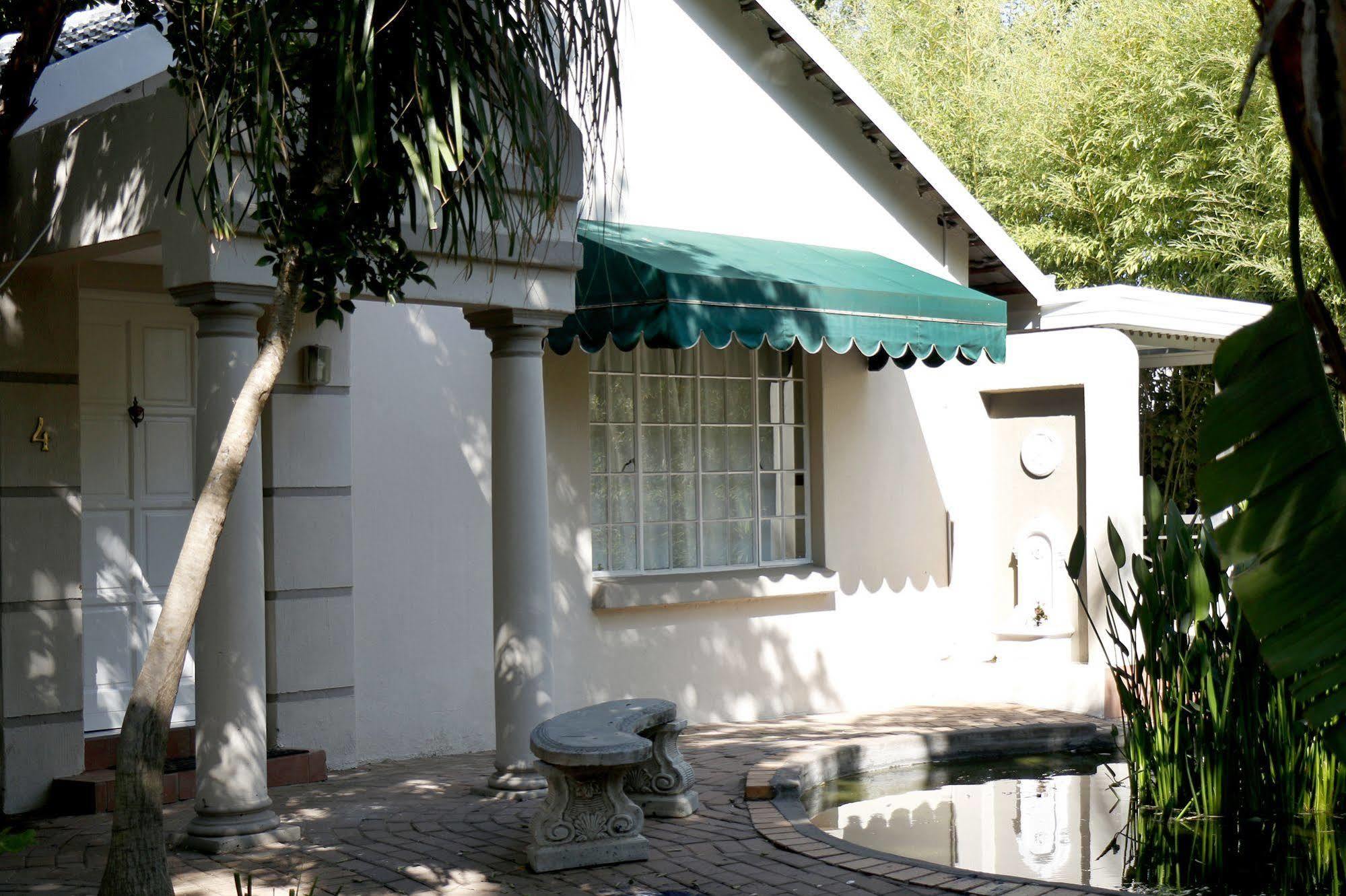 Summerview Guest Lodge Johannesburg Exterior foto